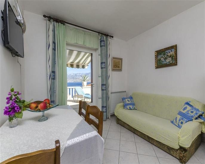 Apartment A1, for 5 persons