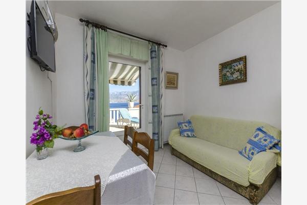 Apartment A1, for 5 persons