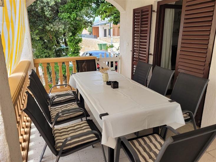 Apartment A1, for 7 persons