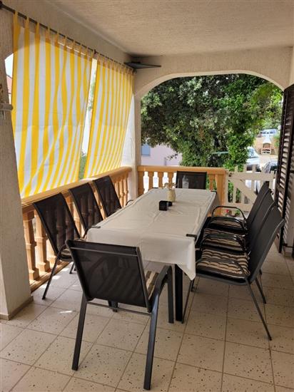 Apartment A1, for 7 persons