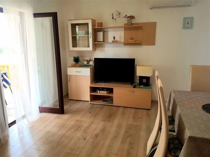 Apartment A1, for 7 persons