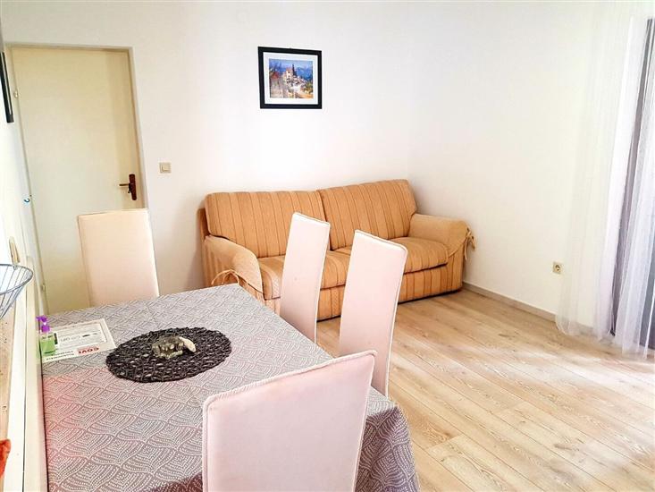 Apartment A1, for 7 persons