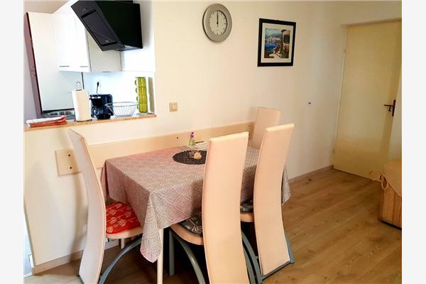 Apartment A1, for 7 persons
