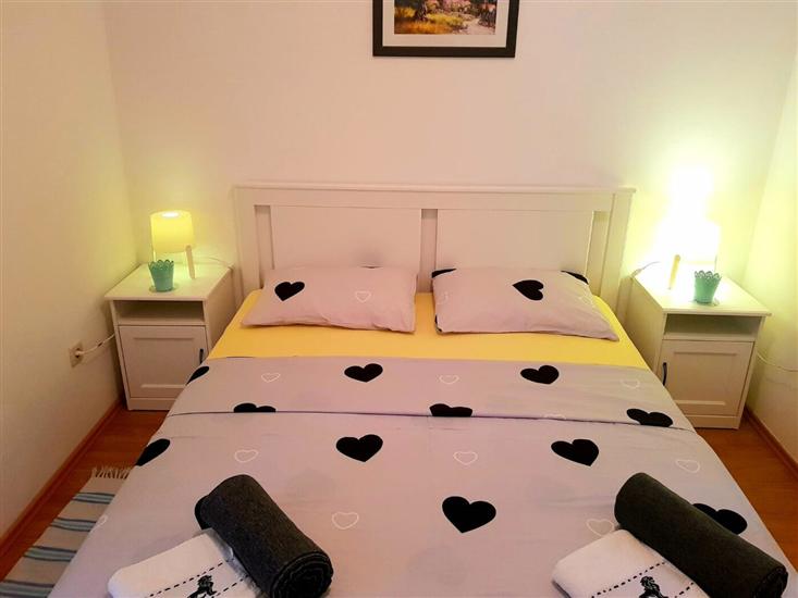 Apartment A1, for 7 persons