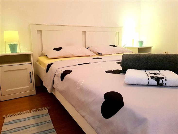 Apartment A1, for 7 persons