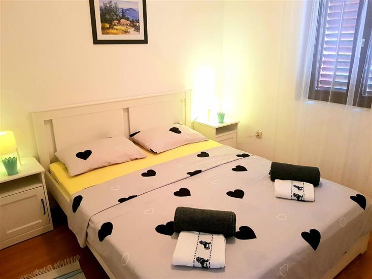 Apartment A1, for 7 persons