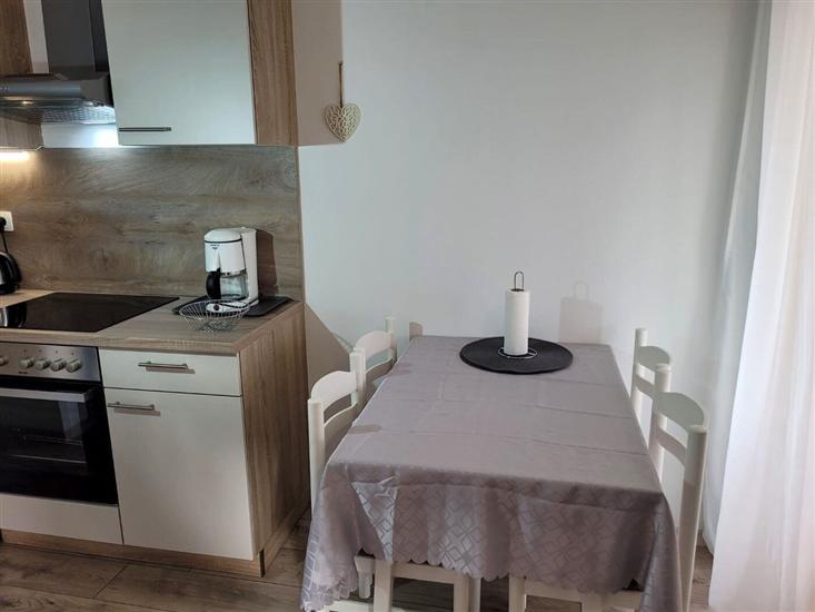 Apartment A2, for 4 persons