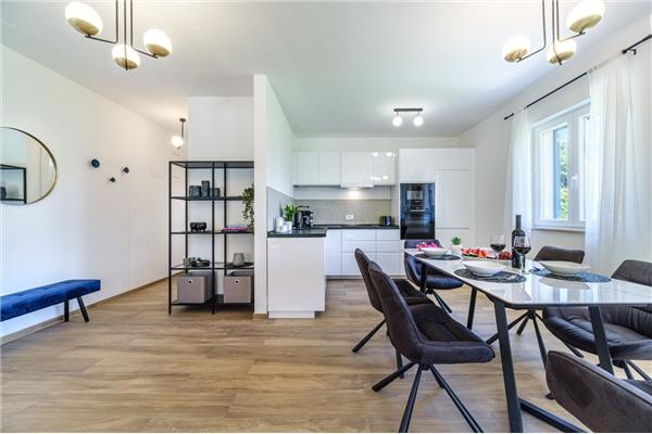 House K1, for 16 persons