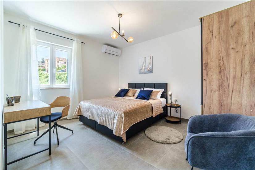 House K1, for 16 persons