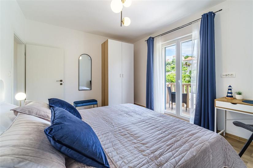 House K1, for 16 persons