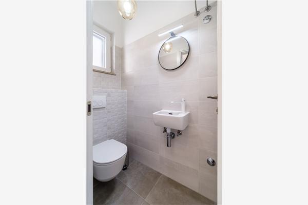 House K1, for 16 persons