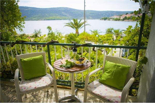 Apartment A2, for 4 persons