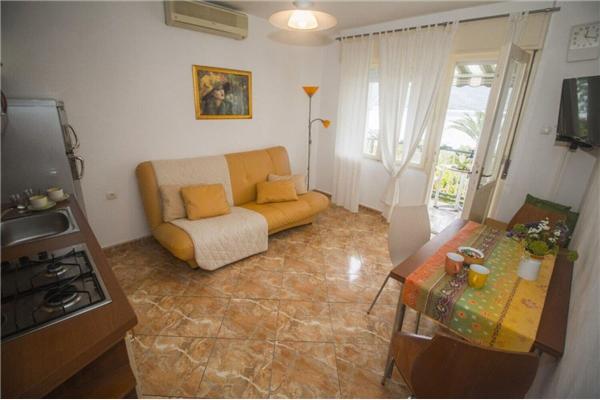 Apartment A2, for 4 persons