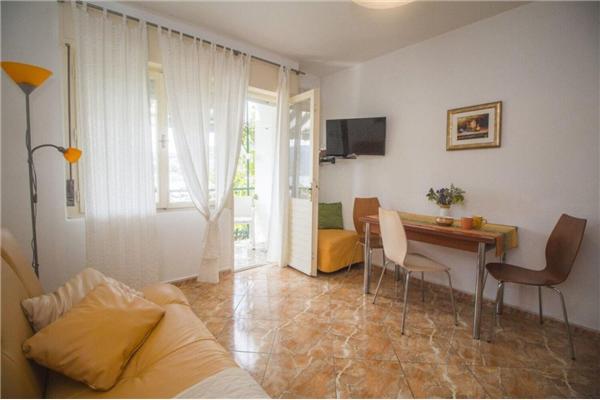 Apartment A2, for 4 persons