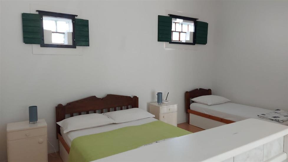 Apartment A2, for 3 persons
