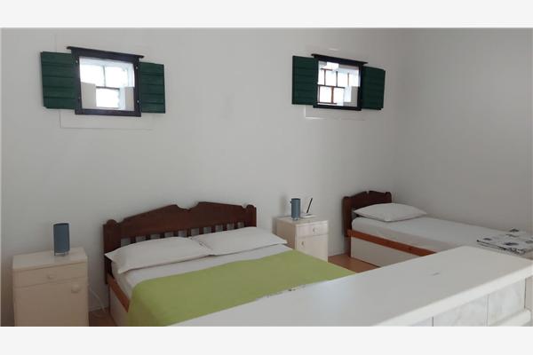 Apartment A2, for 3 persons