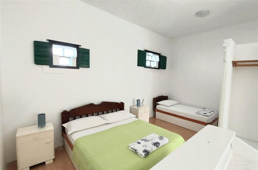 Apartment A2, for 3 persons