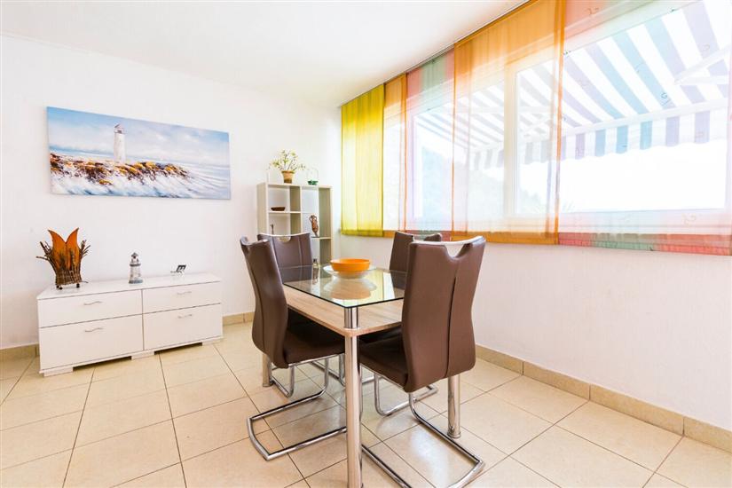 Apartman A4, na 5 osebe