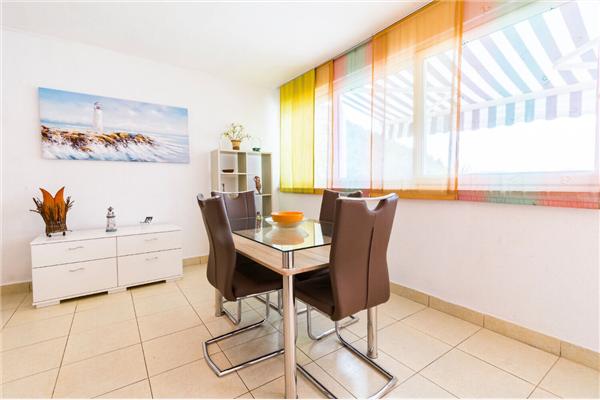 Apartman A4, na 5 osebe