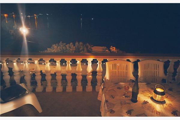 Apartment A1, for 8 persons