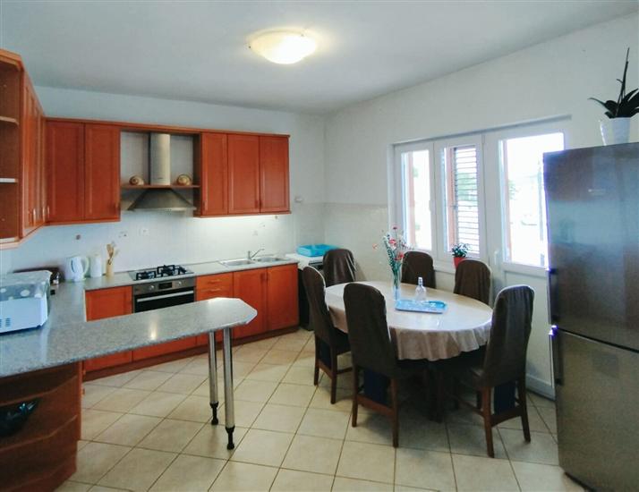 Apartment A1, for 8 persons