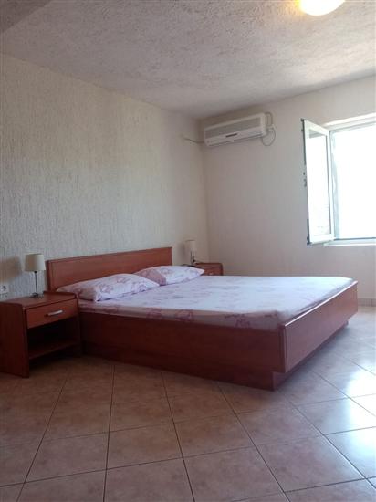 Apartment A1, for 3 persons