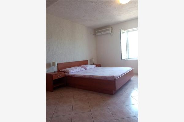Apartment A1, for 3 persons