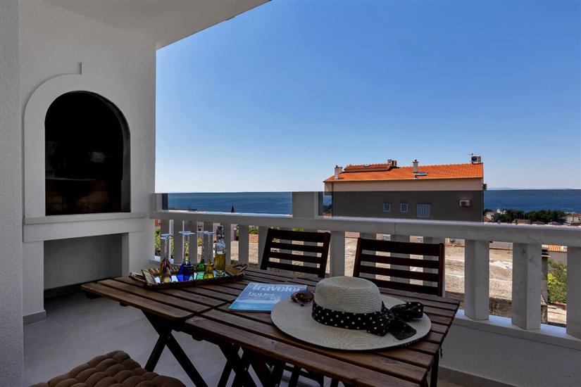 Apartment A1, for 6 persons
