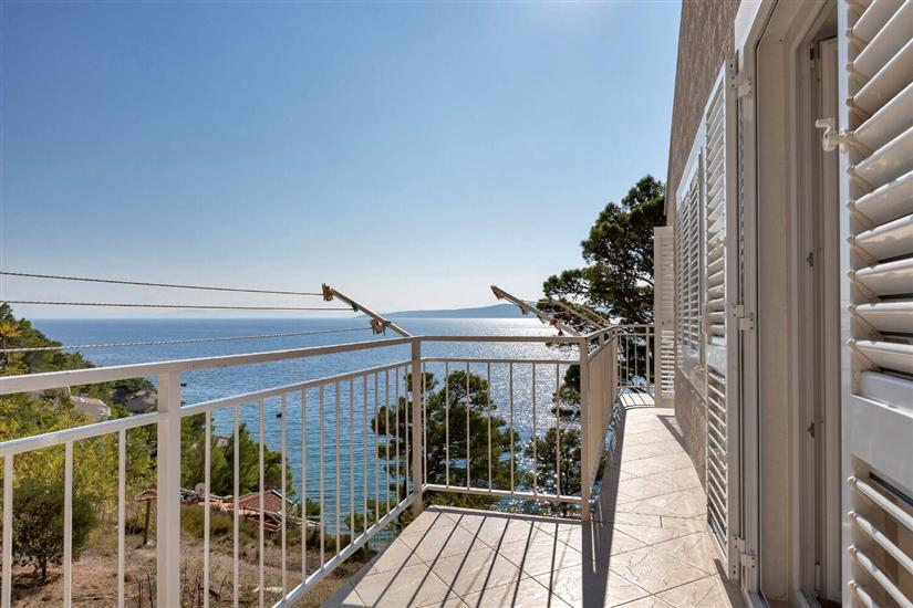 Apartment A11, for 4 persons