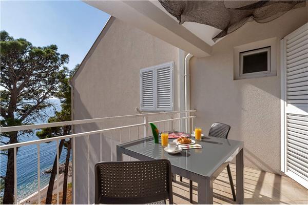 Apartment A11, for 4 persons