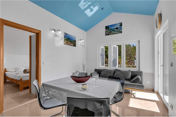 Apartment A11, for 4 persons