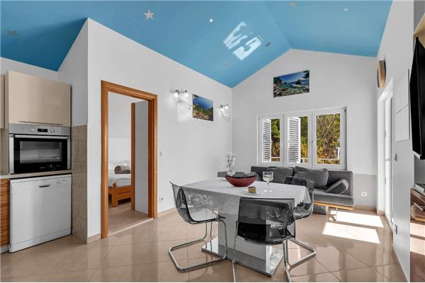 Apartment A11, for 4 persons