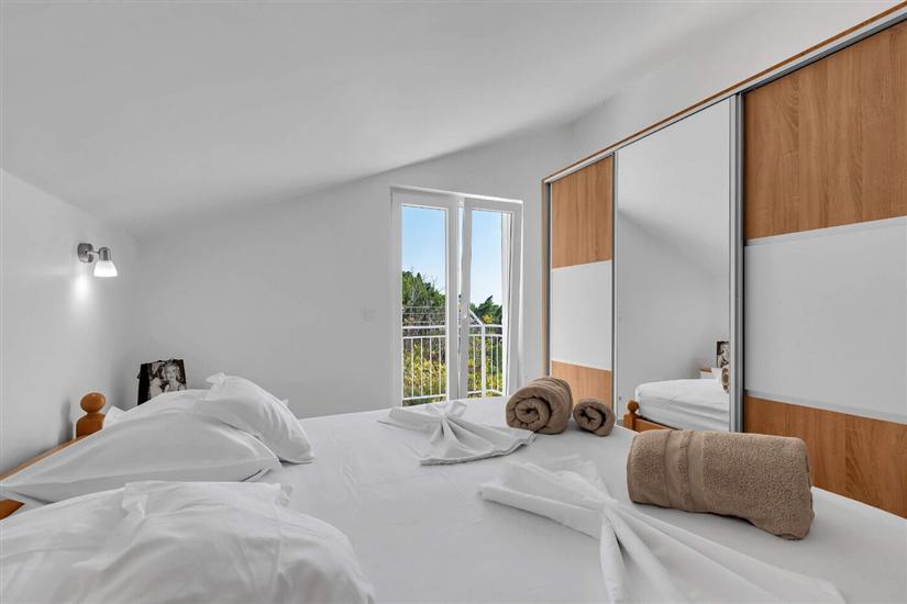 Apartment A11, for 4 persons