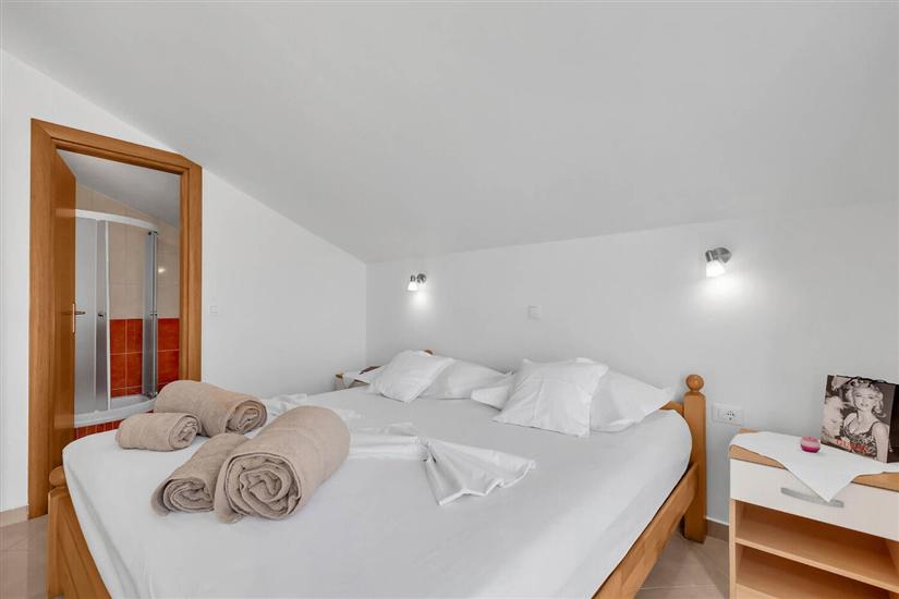 Apartment A11, for 4 persons