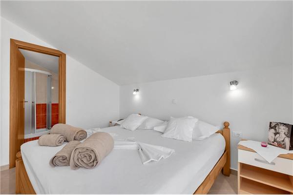 Apartment A11, for 4 persons