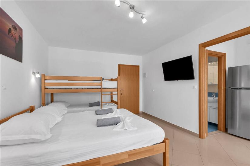 Apartment A13, for 4 persons