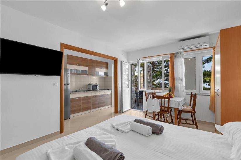 Apartment A13, for 4 persons