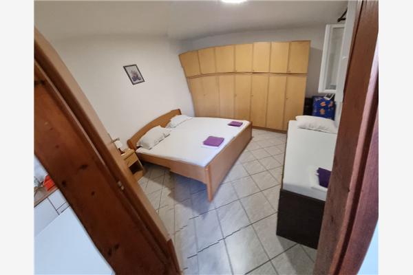 Apartment A2, for 3 persons