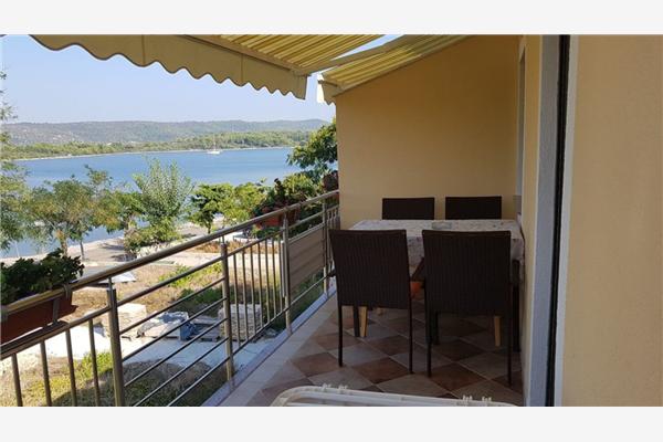 Apartment A1, for 4 persons