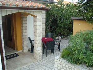 Apartment Marija Omisalj - island Krk, Size 45.00 m2, Airline distance to town centre 250 m