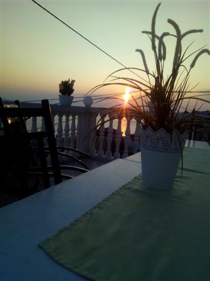 Apartment A2, for 6 persons