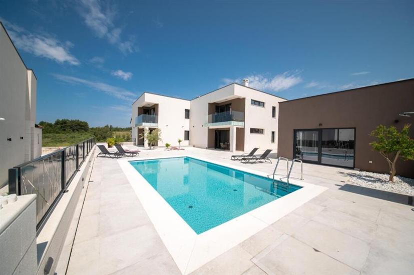 Appartementen Vrsi beautiful apartments with pool