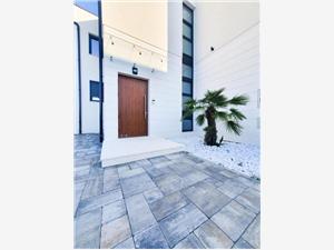 Apartments Vrsi Vrsi (Zadar), Size 68.00 m2, Accommodation with pool, Airline distance to town centre 0 m