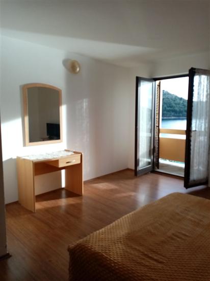 Apartment A4, for 4 persons