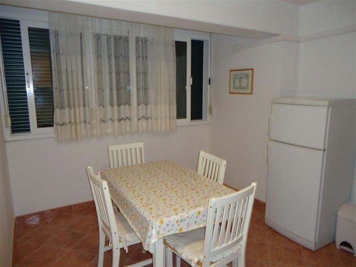 Apartment A4, for 4 persons