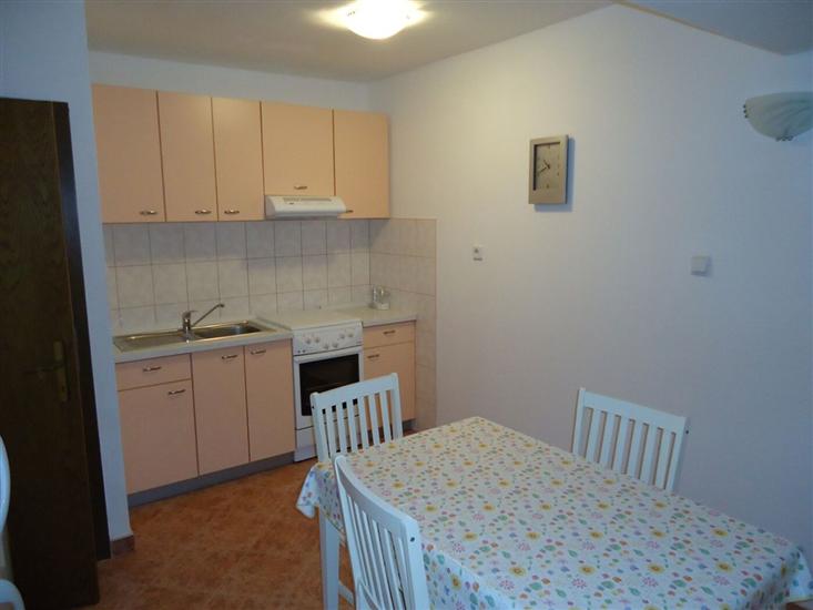 Apartment A4, for 4 persons