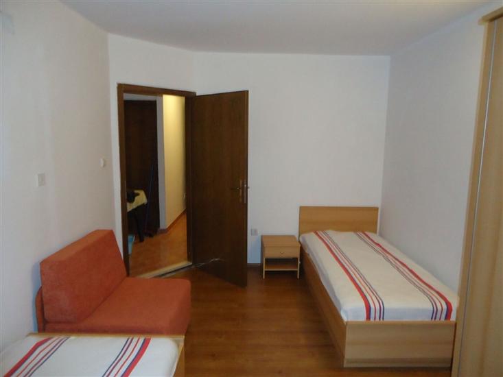 Apartment A4, for 4 persons