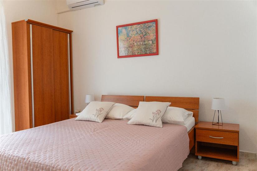 Apartment A2, for 3 persons