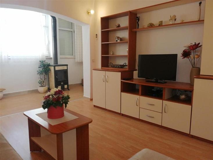 Apartment A1, for 6 persons