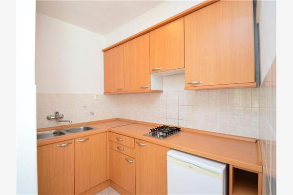 House K1, for 13 persons